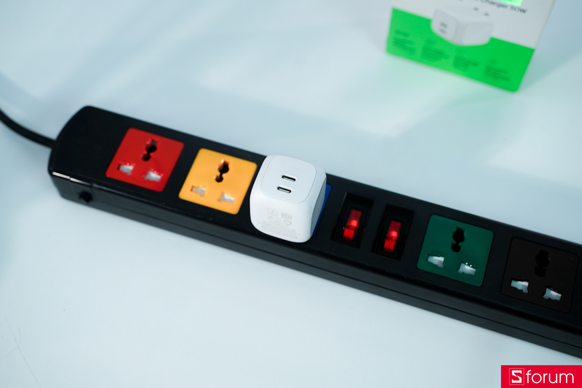 Trên tay củ sạc Belkin Type-C 50W và mở hộp sản phẩm