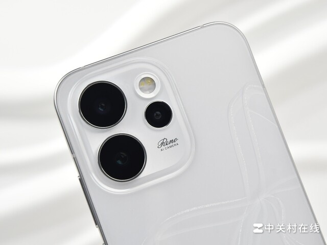 Cận cảnh OPPO Reno15 về camera