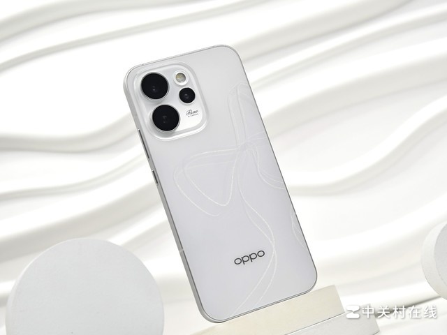 Cận cảnh OPPO Reno15 Pro về thiết kế