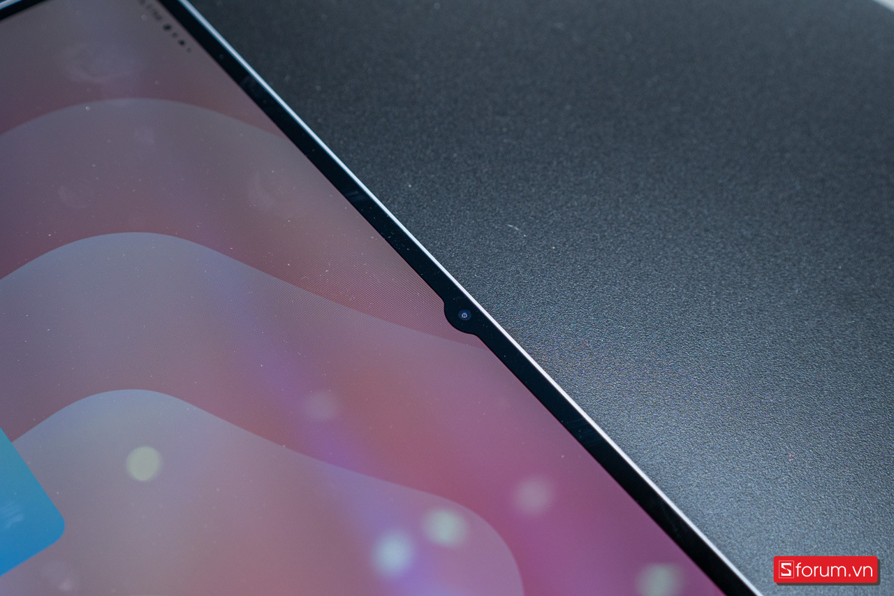 Trên tay Samsung Tab S11 Ultra với camera selfie 12MP