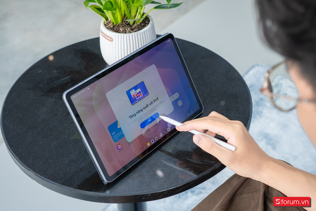 Trên tay Samsung Tab S11 với giao diện Samsung Dex