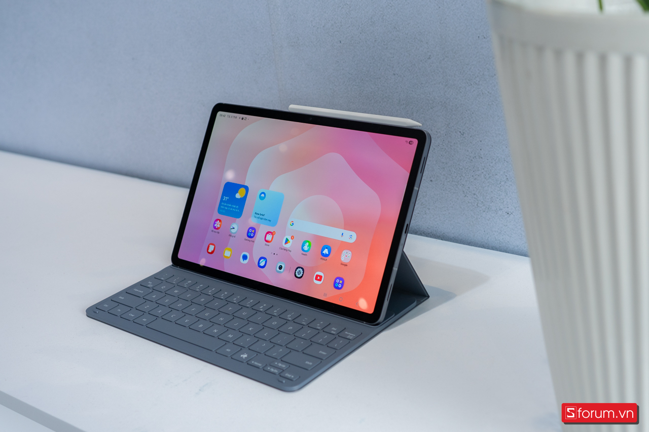 Trên tay Samsung Tab S11 với bút S-pen
