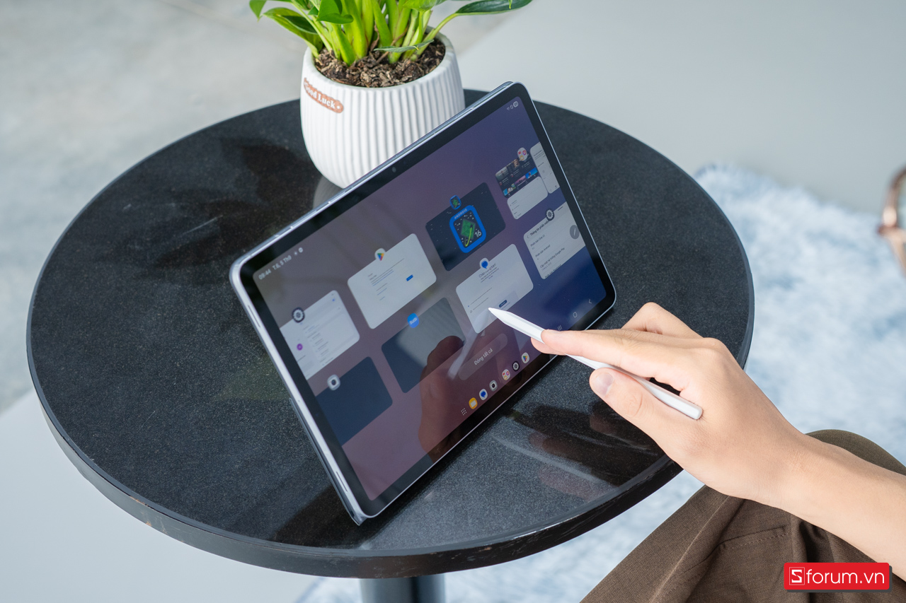 Trên tay Samsung Tab S11 với cam kết 7 năm cập nhật phàn mềm từ Samsung