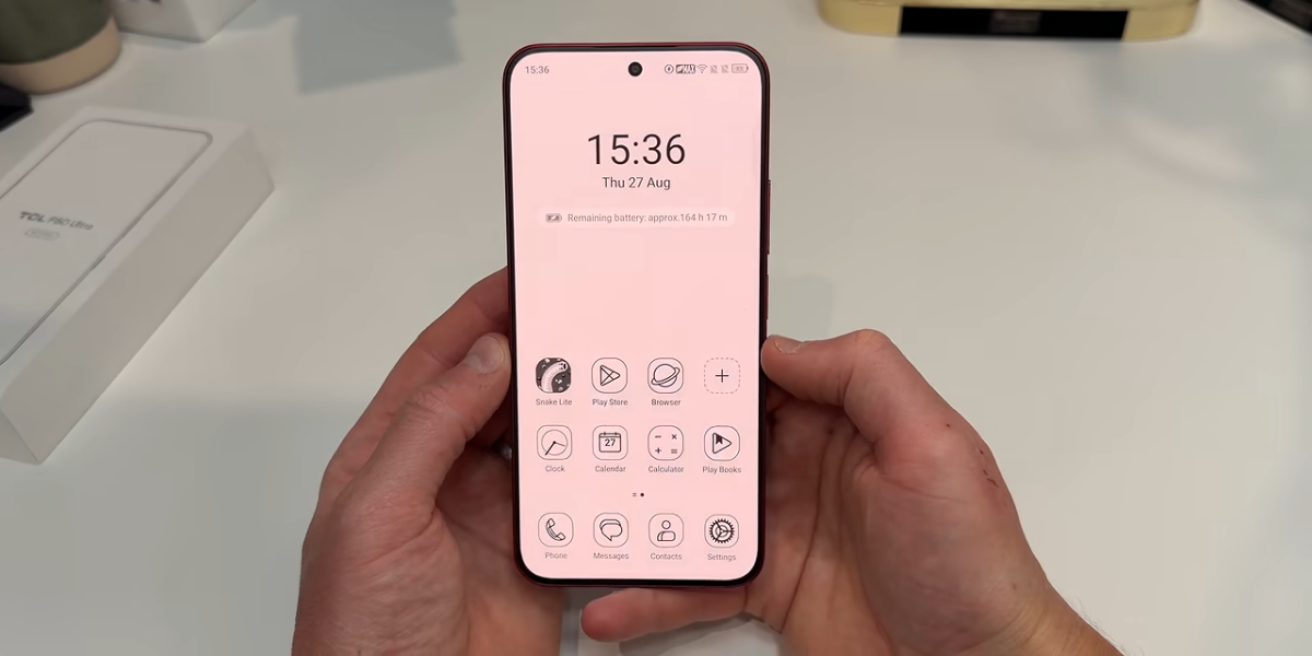 Cận cảnh TCL P80 Ultra chế độ đọc sách