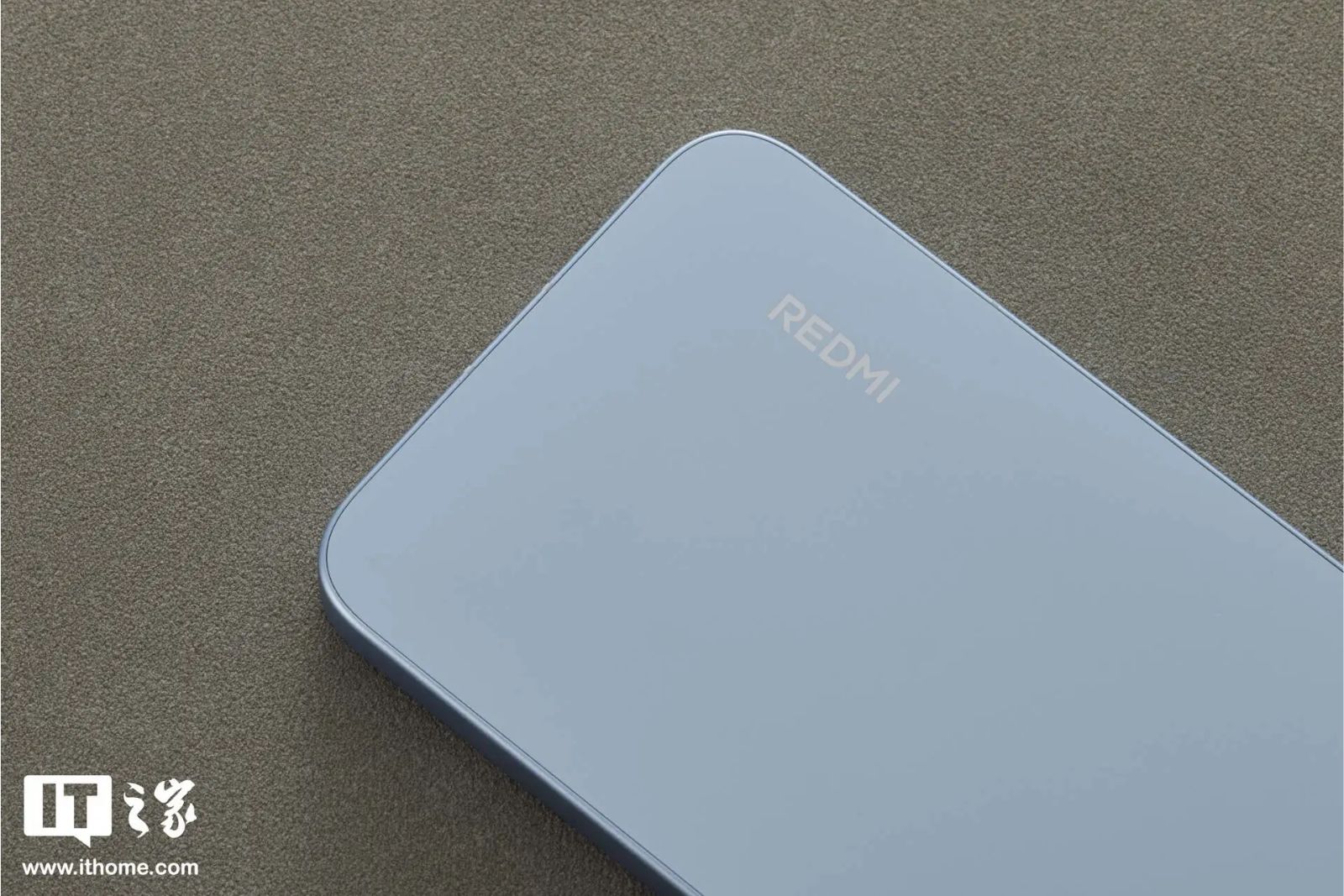 Cận cảnh Redmi Turbo 5 Max - quái vật trong phân khúc