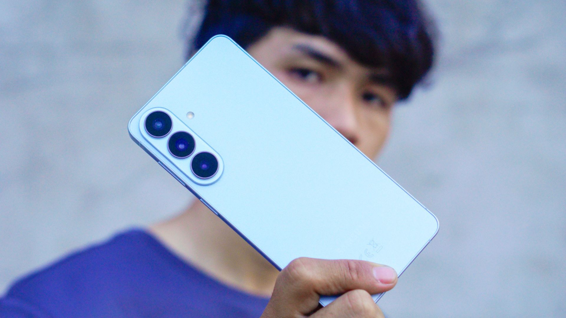 Đánh giá Samsung Galaxy S26 Plus: Chỉ là phiên bản phóng to của S26 hay nhiều hơn thế? Đánh giá Samsung Galaxy S26 Plus: Chỉ là phiên bản phóng to của S26 hay nhiều hơn thế?