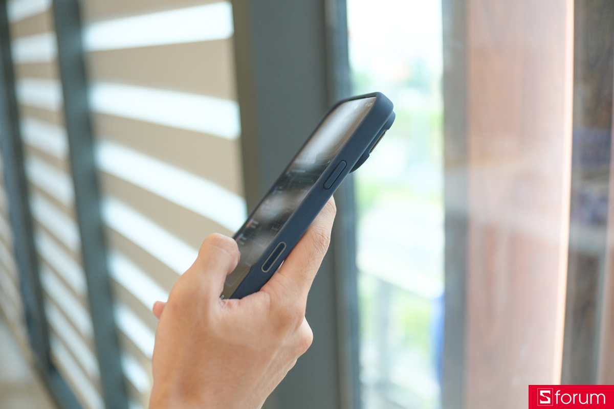 Trên tay ốp lưng ESR iPhone 17 series và iPhone Air dòng Cloud giúp bảo vệ máy từ độ cao 3.3m