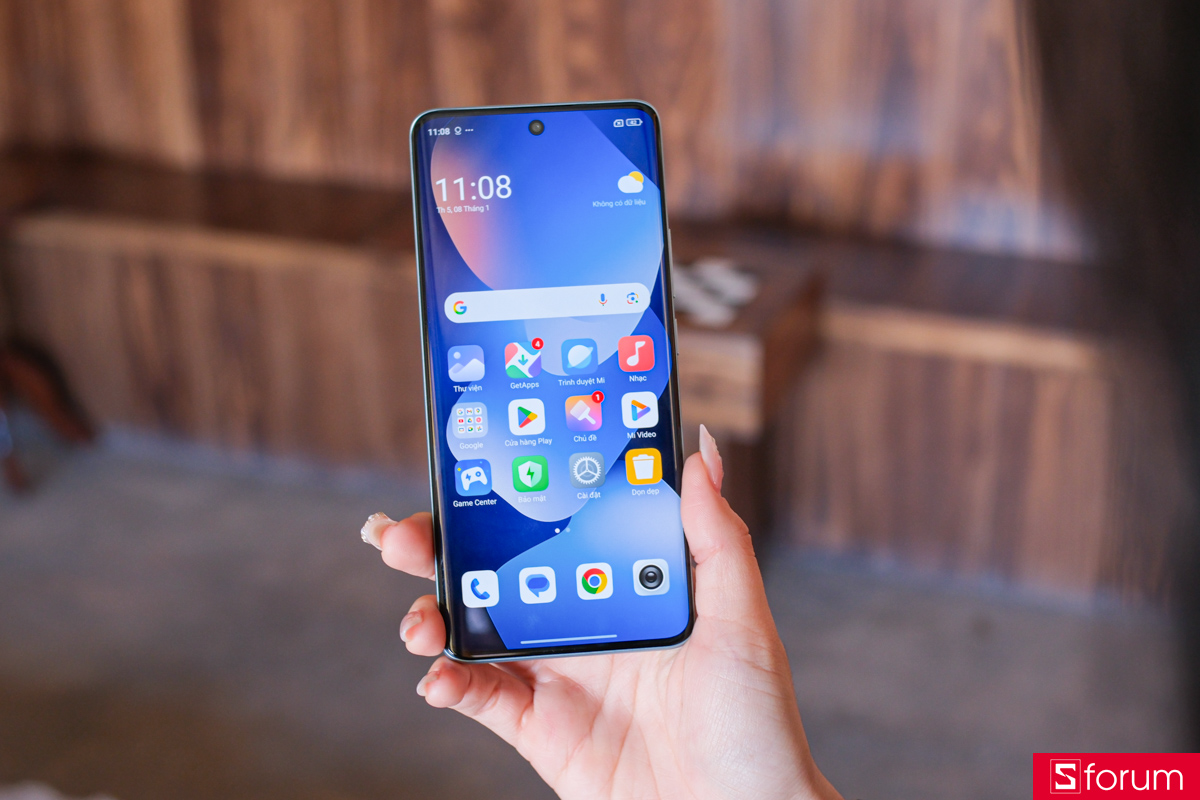 Trên tay Redmi Note 15 5G với màn hình AMOLED 6.77 inch