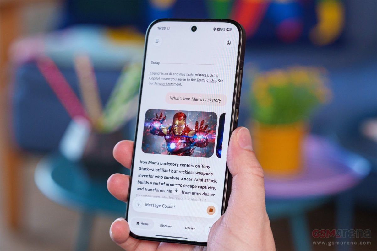 Cận cảnh POCO X8 Pro Iron Man Edition về thời lượng pin