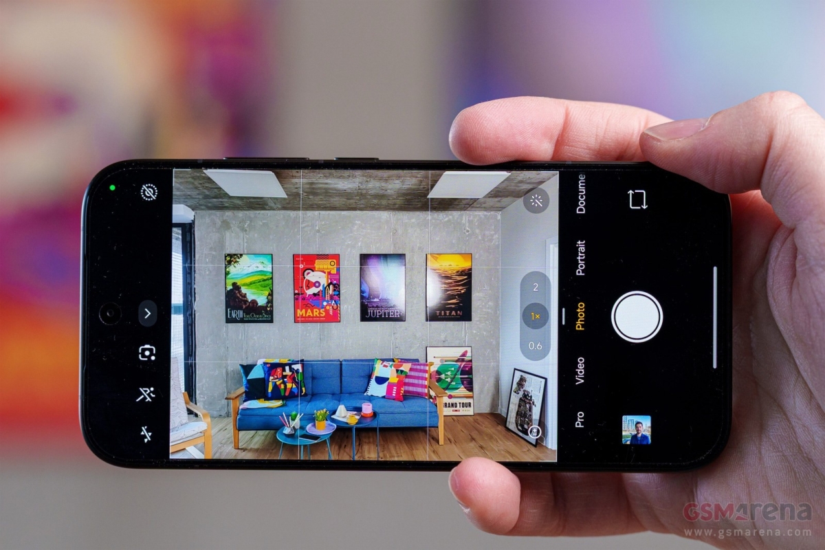 Cận cảnh POCO X8 Pro Iron Man Edition về công suất sạc