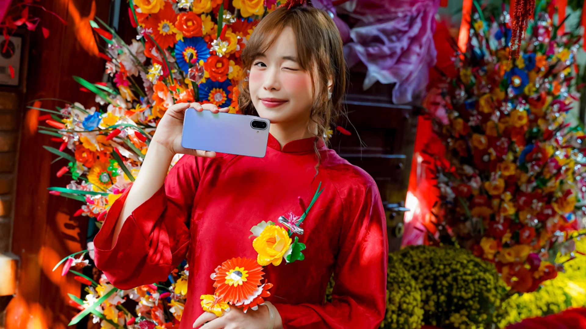 Top 5 mẫu Samsung đáng mua dịp Tết, giảm giá tốt, camera nét để chơi Xuân