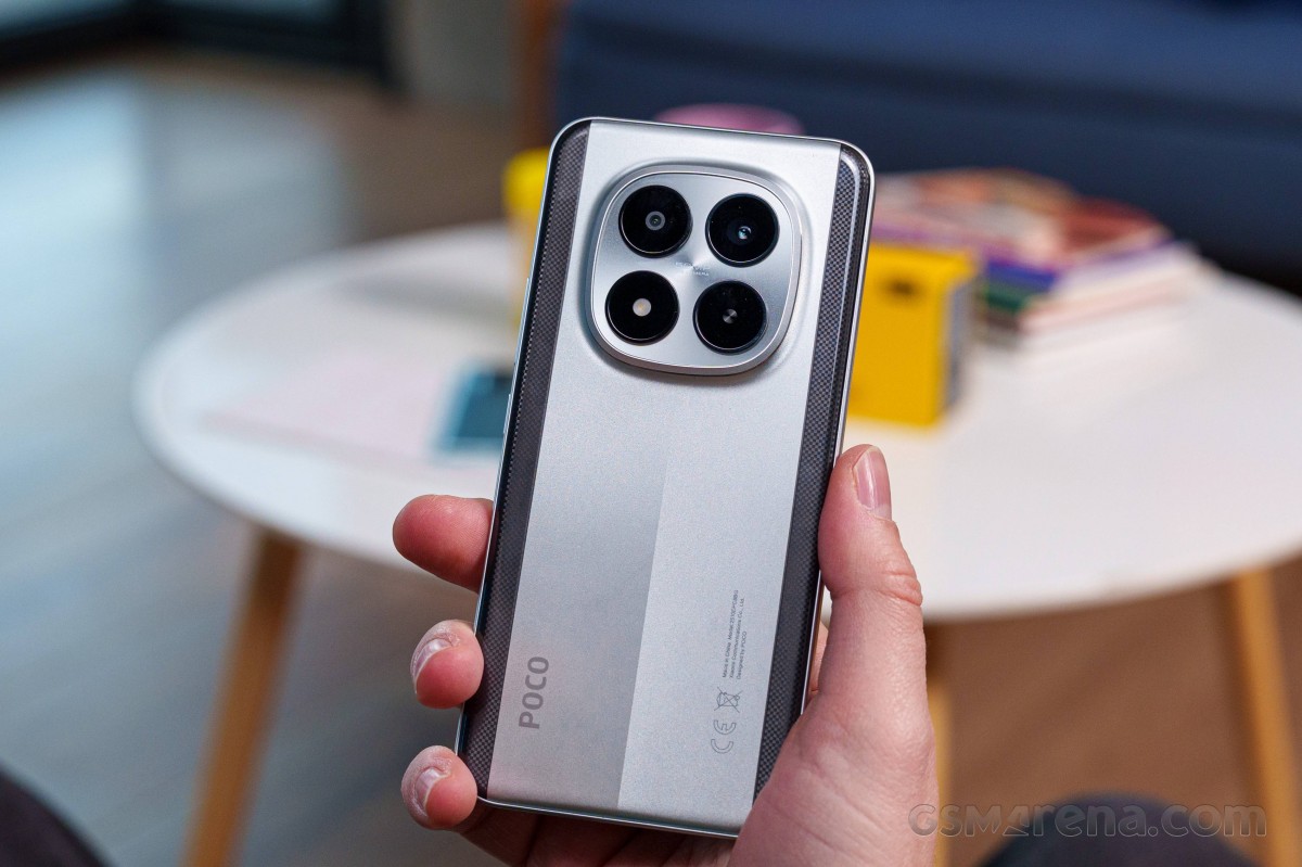 Cận cảnh POCO M8 Pro: Viên pin khủng 6,500mAh