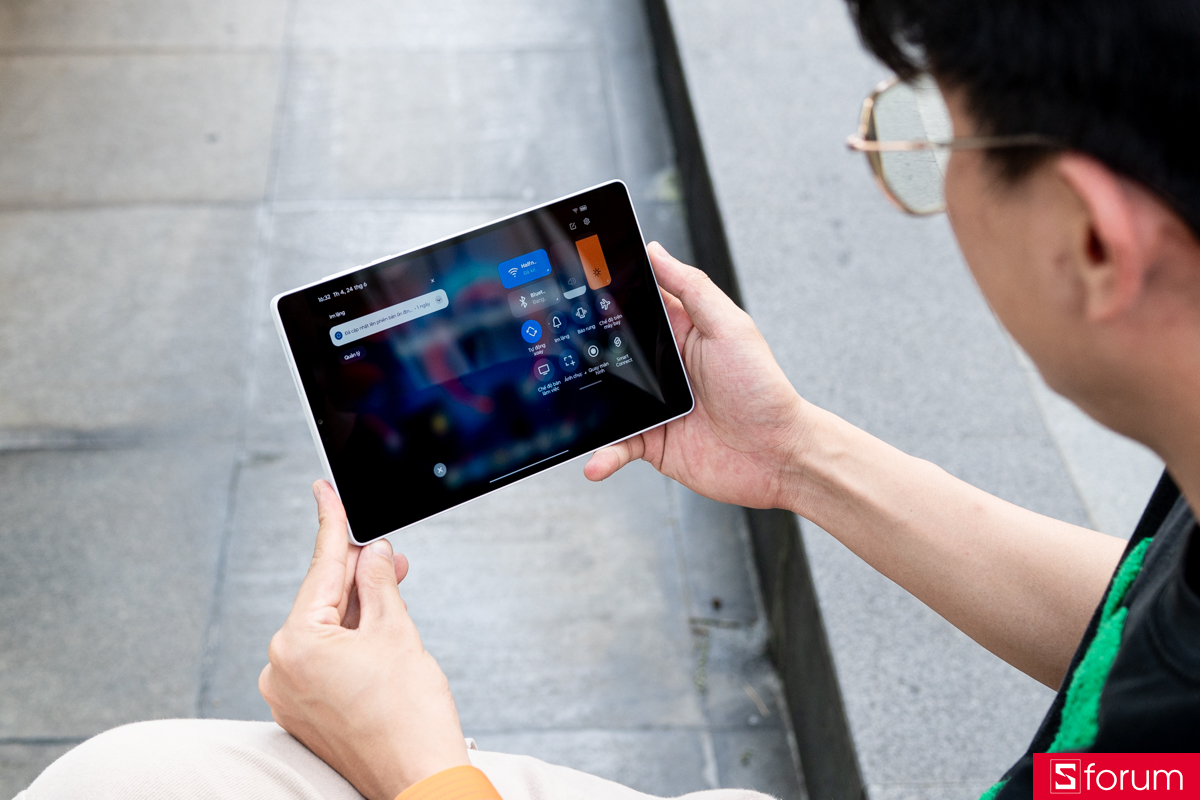 Trên tay Lenovo Legion Tab Gen 5 với màn hình 3K, tỉ lệ 16:10