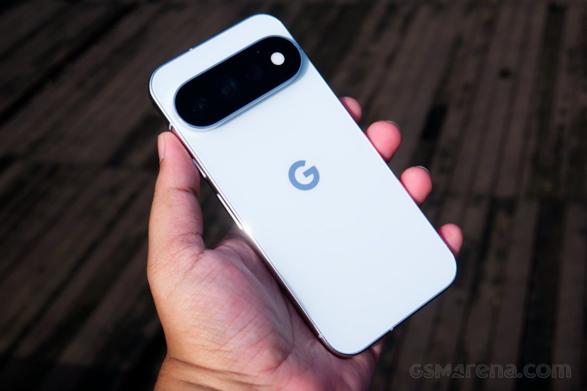 Cận cảnh Google Pixel 11 Pro về thiết kế