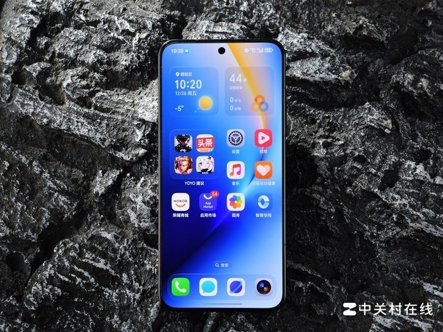 Cận cảnh HONOR WIN với màn hình có tần số quét 185Hz