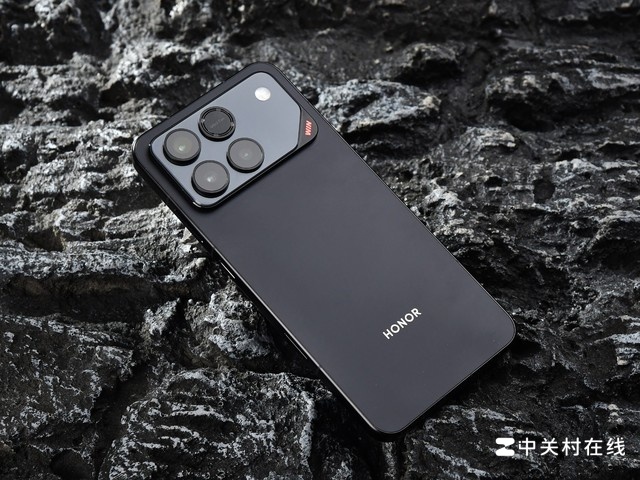 Cận cảnh HONOR WIN với thiết kế mặt lưng từ sợi thủy tinh