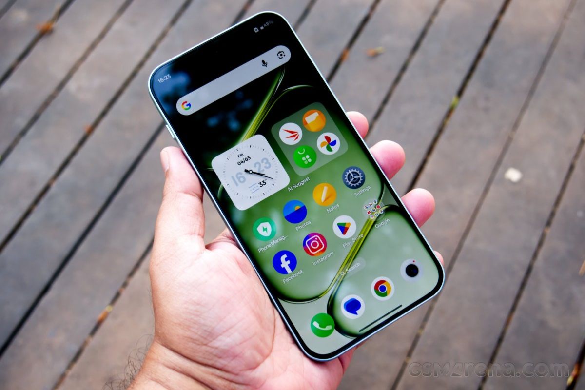 Cận cảnh OnePlus Nord 6 với màn hình tần số quét 165Hz