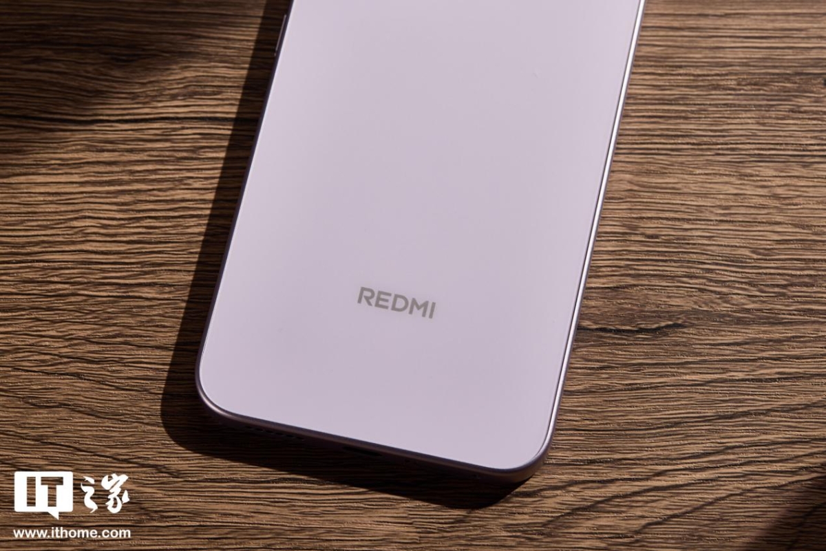Cận cảnh Redmi Note 17 Pro với mặt lưng kính nhám mờ