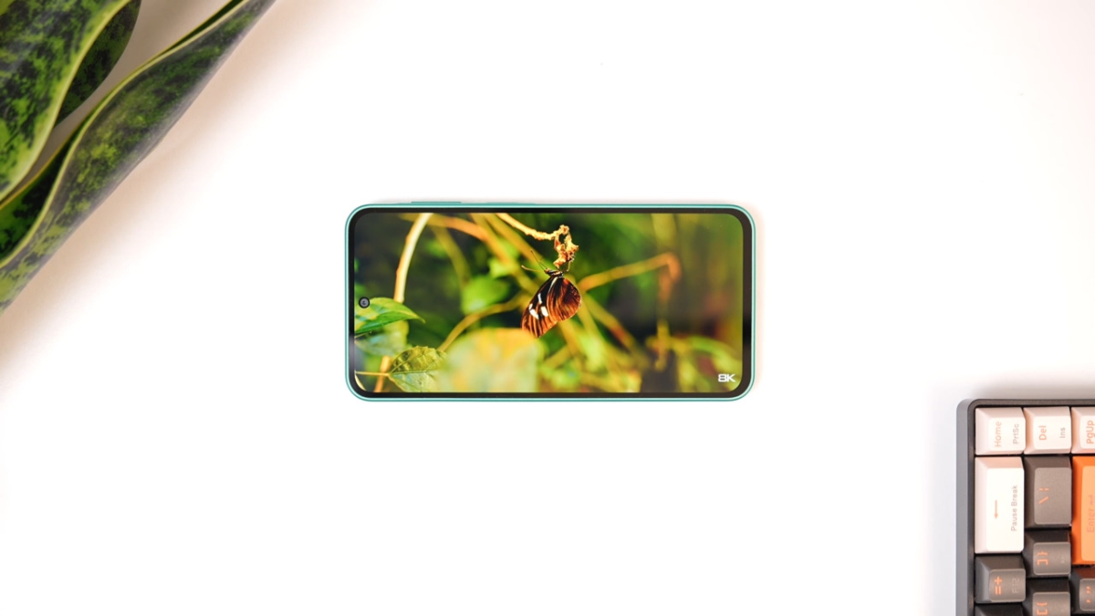 Cận cảnh Samsung Galaxy F70 Pro 5G màn hình Super AMOLED 6.7 inch