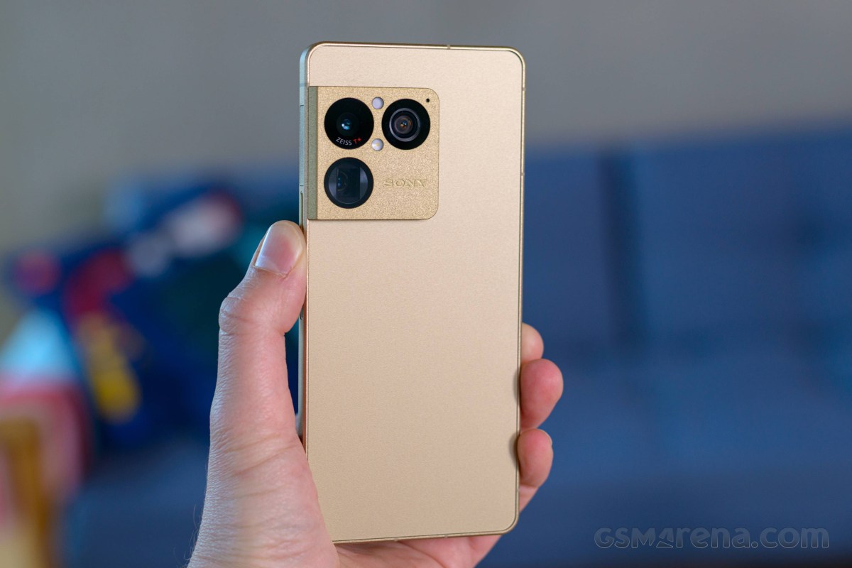 Cận cảnh Sony Xperia 1 VIII với thiết kế mới lạ