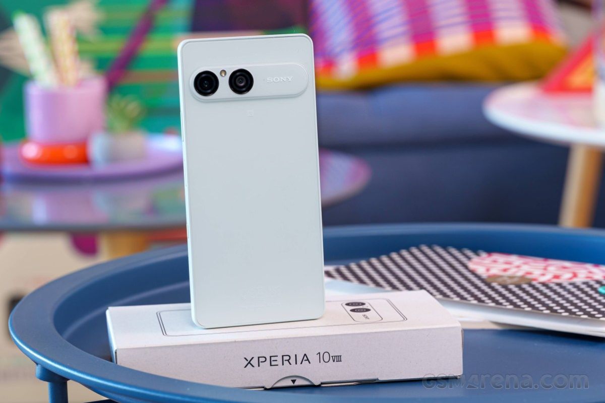 Cận cảnh Sony Xperia 10 VIII về thiết kế