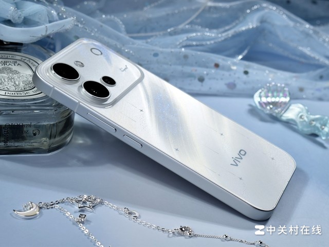 Cận cảnh vivo S6o với thân máy mỏng 7.79mm