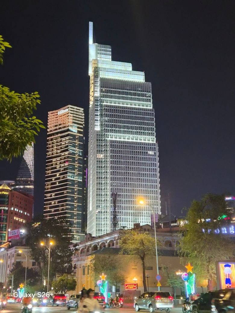 Đánh giá Samsung Galaxy S26 Plus về khả năng chụp ảnh thiếu sáng zoom 2x