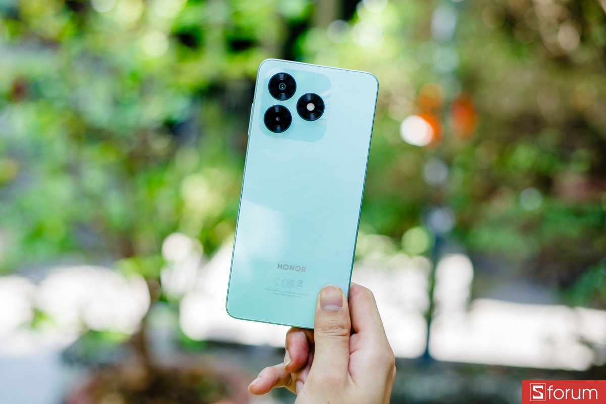 So sánh Nubia V80 Design vs HONOR X5c Plus về ngoại hình