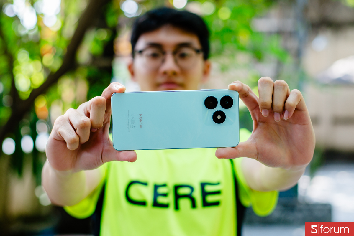 So sánh Nubia V80 Design vs HONOR X5c Plus về camera