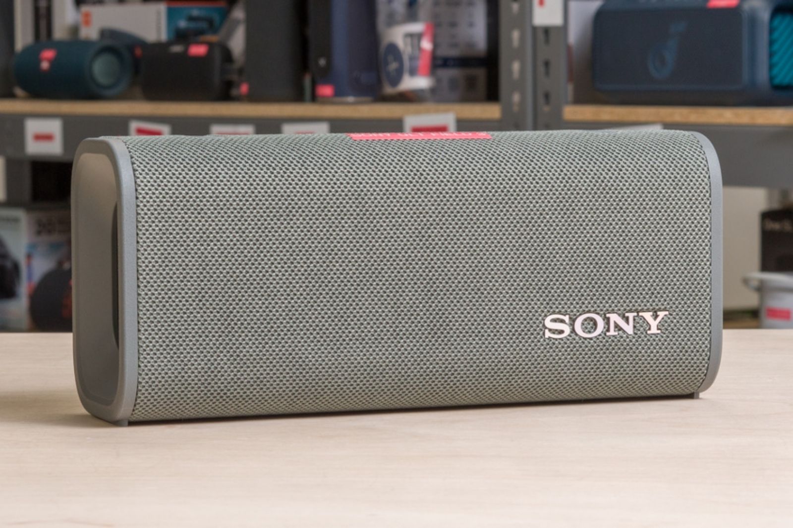 Top những mẫu loa đáng mua chơi Tết: Sony ULT Field 3 với công nghệ ULT POWER SOUND