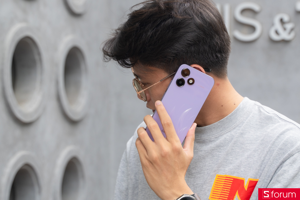 Trên tay OPPO A6c phiên bản màu tím trẻ trung