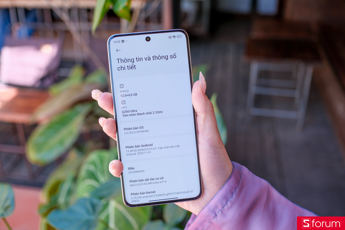 Trên tay Xiaomi Redmi Note 15 Pro với hệ điều hành Android 15