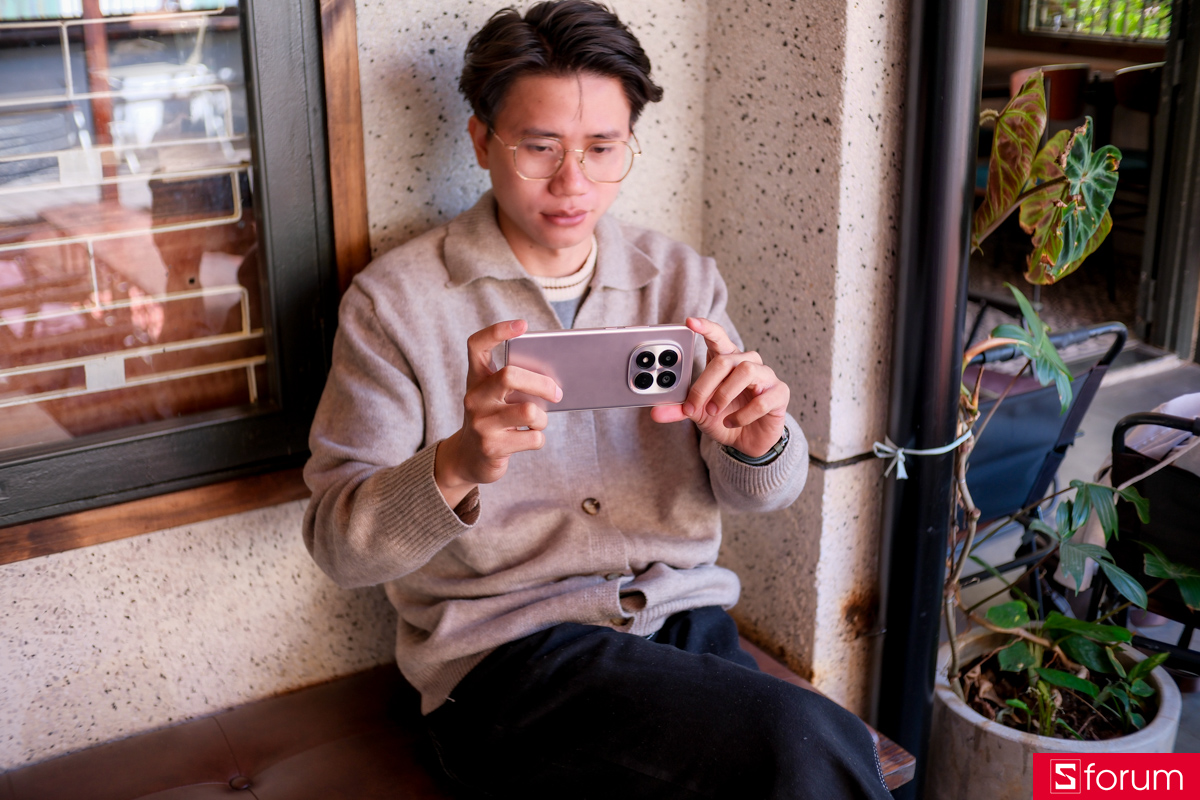 Trên tay Xiaomi Redmi Note 15 Pro: Máy hỗ trợ quay video độ phân giải 1080p