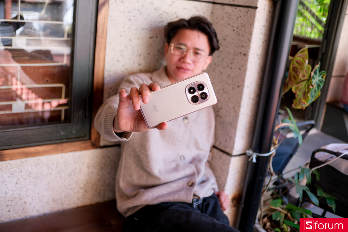 Trên tay Xiaomi Redmi Note 15 Pro 4G