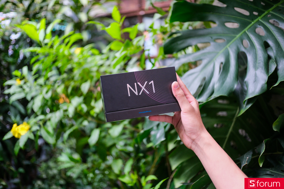 Trên tay Bluefox NX1 - bên trong hộp phụ kiện có gì?