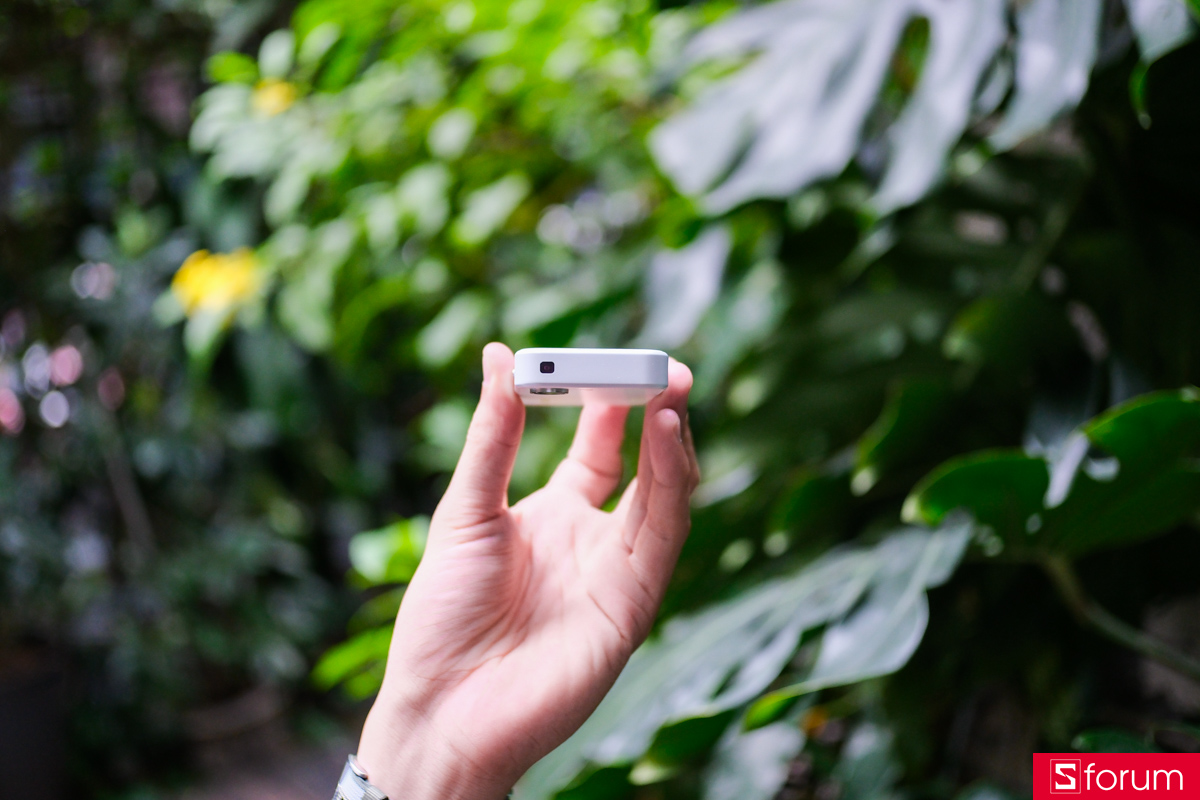 Trên tay Bluefox NX1 với cảm biến hồng ngoại ở cạnh trên