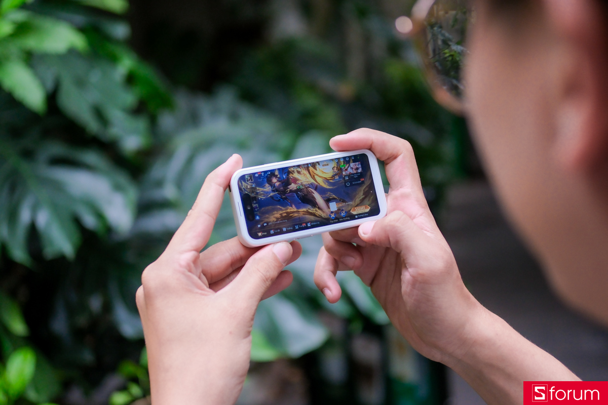 Trên tay Bluefox NX1: Người dùng có thể chiến game dù kích thước màn hình có hơi nhỏ