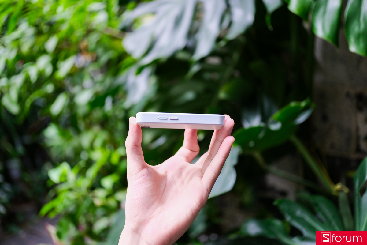 Trên tay Bluefox NX1 khu vực cạnh trái