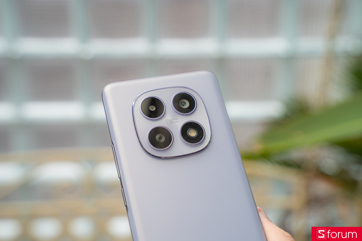 Trên tay Xiaomi Redmi Note 15 với camera chính 108MP