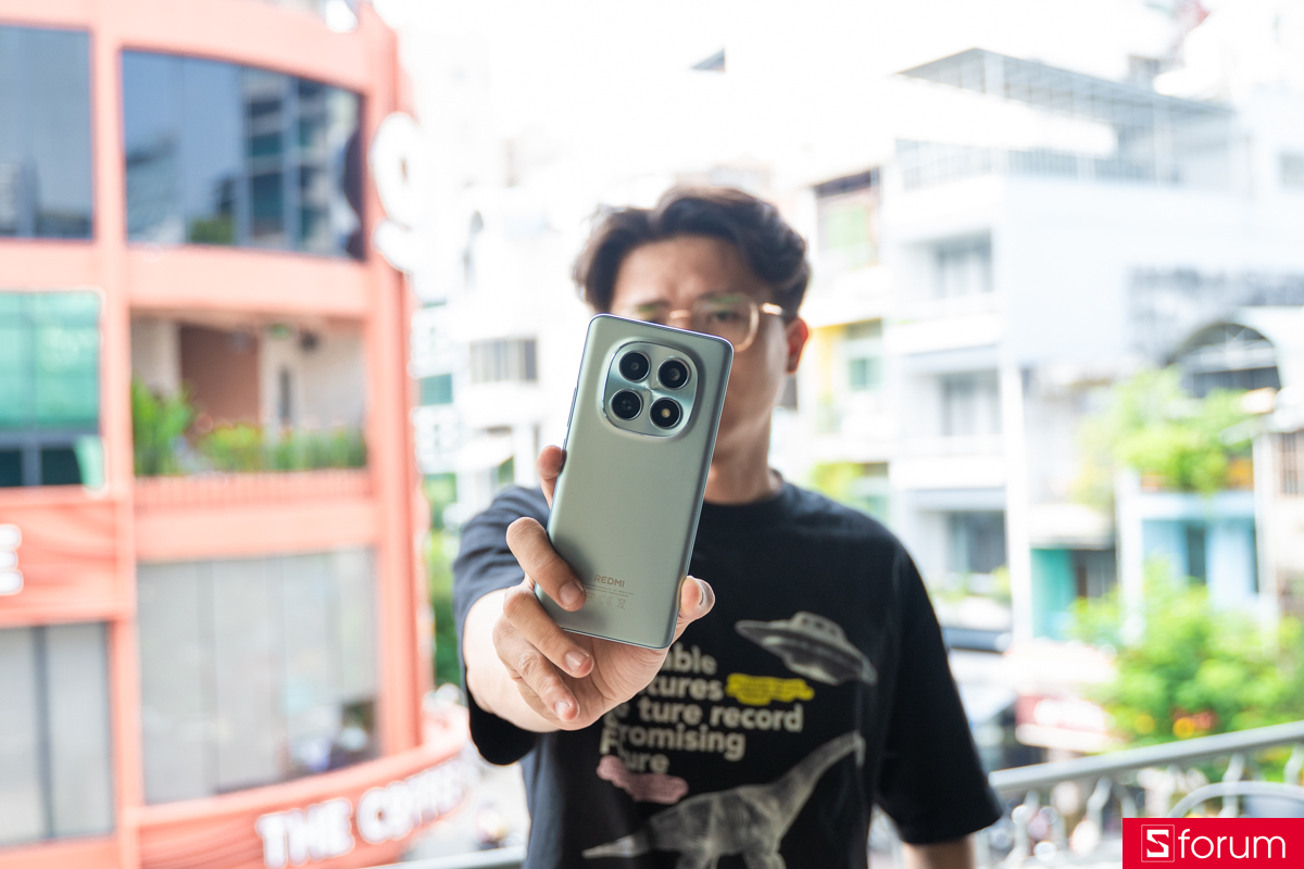 Trên tay Xiaomi Redmi Note 15: Thiết kế mới so với thế hệ tiền nhiệm