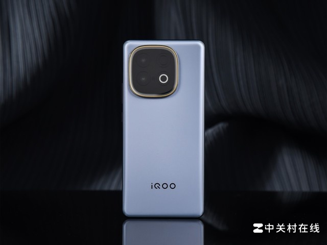 Cận cảnh iQOO Z10 Turbo+