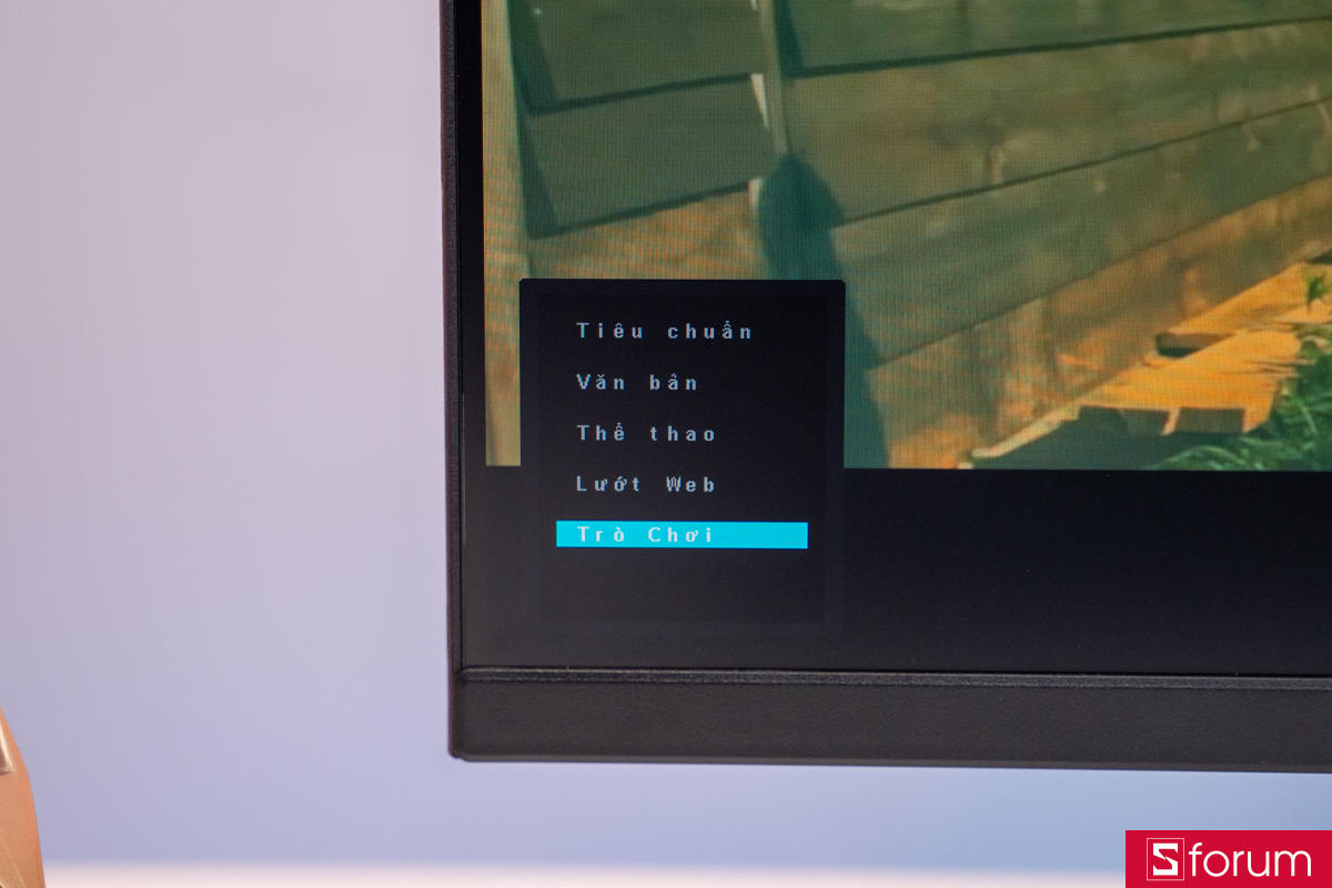 Giao diện menu OSD hiển thị rõ ràng, chia theo từng mục như hình ảnh, màu sắc, cài đặt hệ thống