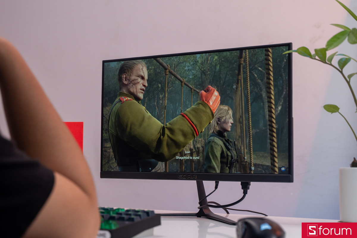 Nhờ tần số quét 100Hz, các thao tác cuộn trang, mở cửa sổ hay xem video đều mượt hơn đáng kể so với màn hình 60Hz cùng tầm giá