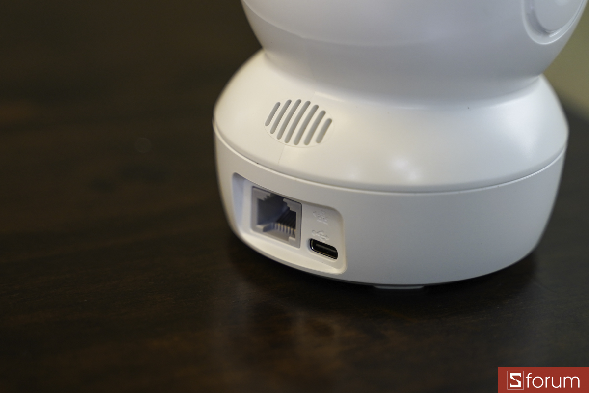 Điểm nâng cấp dễ nhận ra nhất là cổng sạc đã chuyển sang USB Type-C