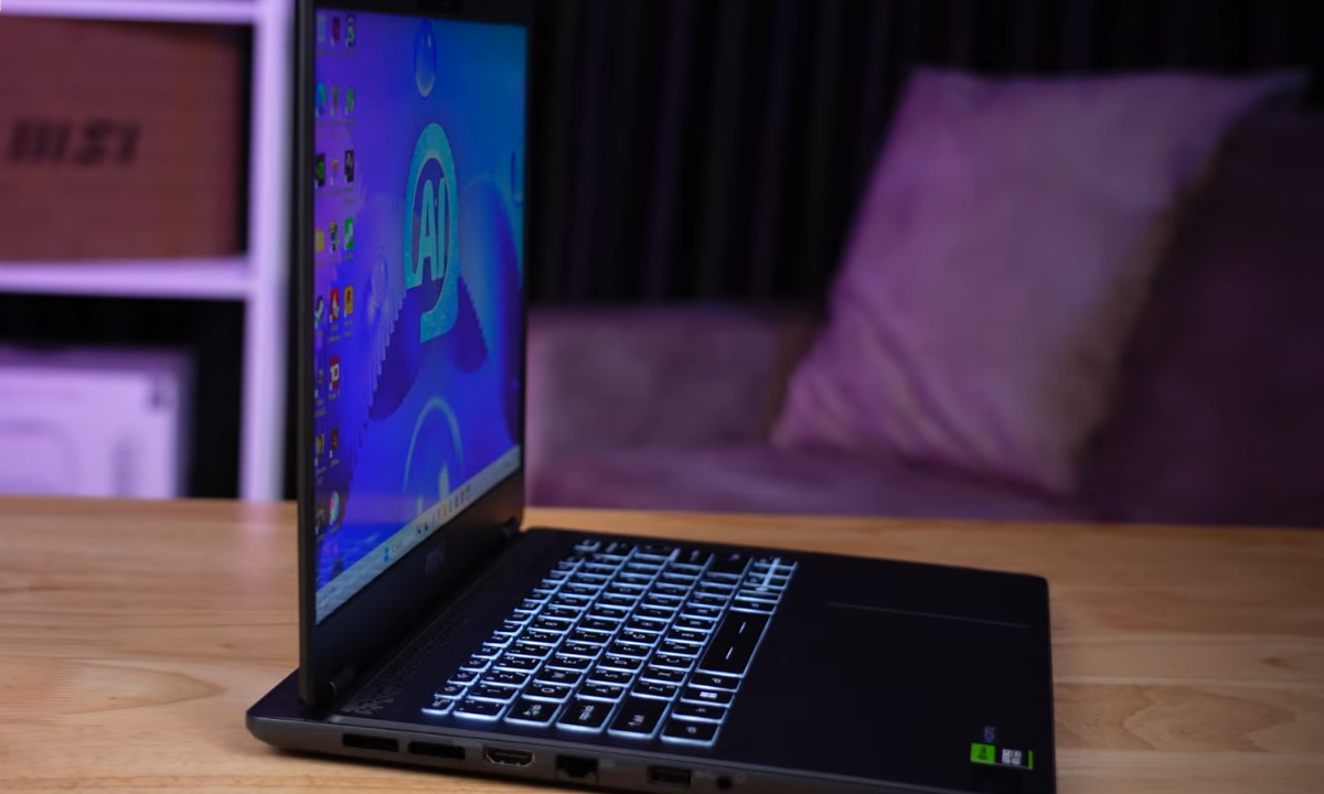 MSI Prestige 14 AI Studio hiện có giá khoảng 27 triệu tại CellphoneS