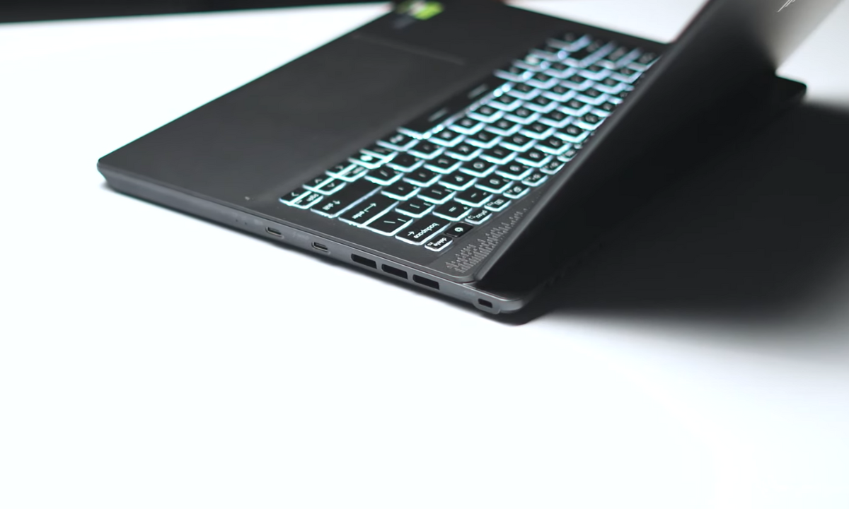 MSI Prestige 14 AI Studio giữ nguyên phong cách đặc trưng của dòng Prestige