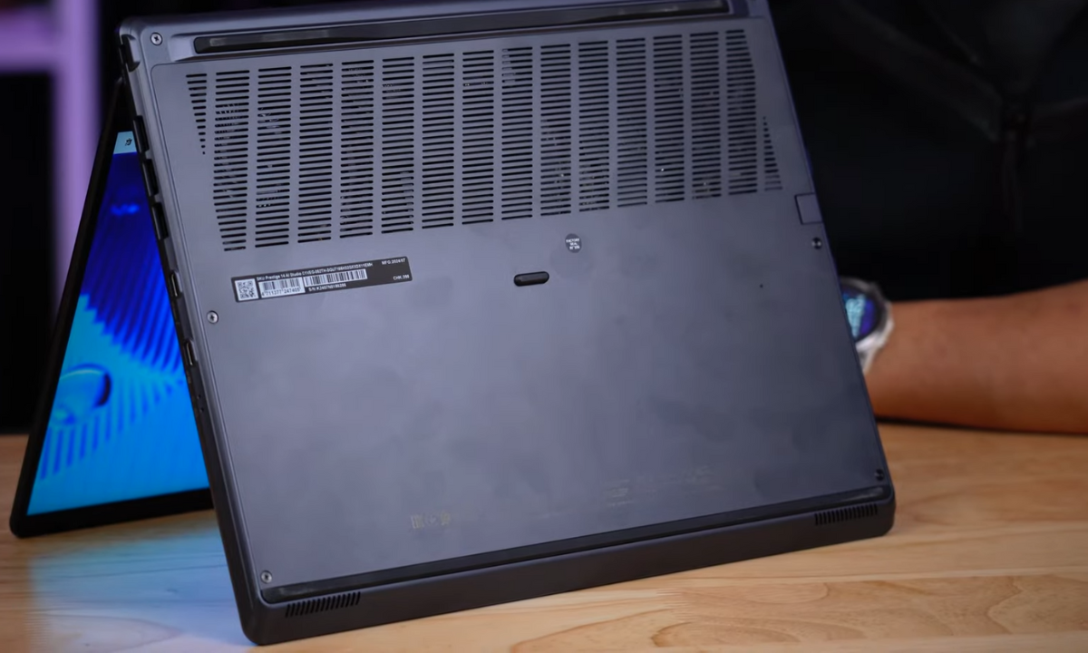 Máy sử dụng hệ thống tản nhiệt kép Cooler Boost 3