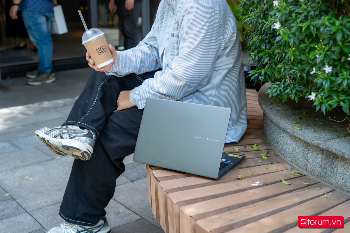 Laptop 18 triệu cho đầu năm 2026