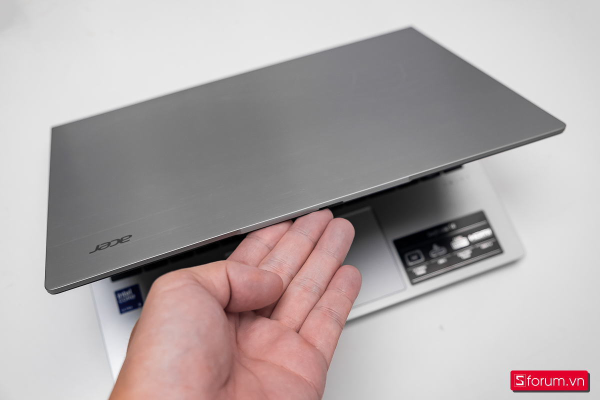 Laptop 18 triệu cho đầu năm 2026