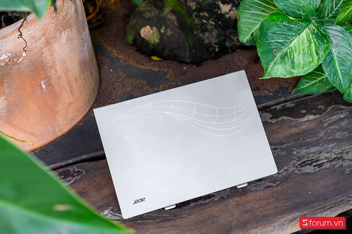 Laptop 18 triệu cho đầu năm 2026